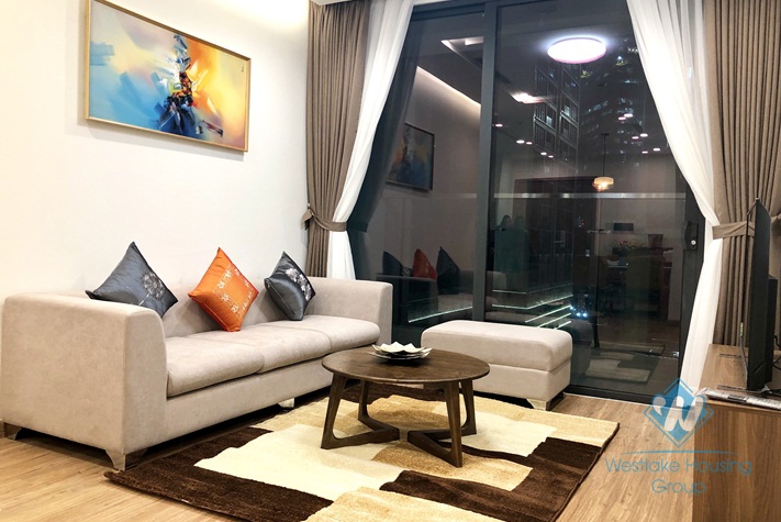 Nice two bedrooms apartment for rent in Vinhome Metropolis, Ba Dinh district, Ha Noi
